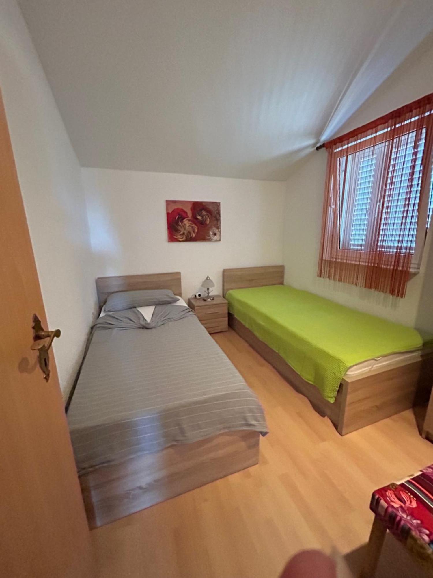 Croliday Apartment With Pool Nin Vrsi Bagian luar foto